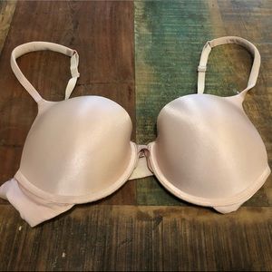 Victoria’s Secret Full Coverage bra 34C